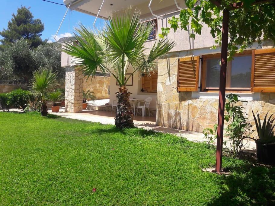 Porto Vito Appartement Aigosthena Buitenkant foto