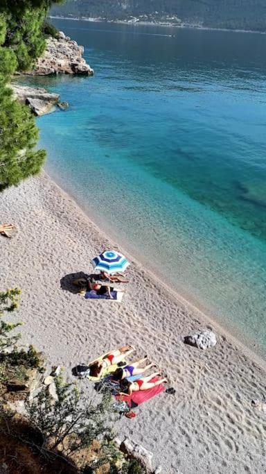 Porto Vito Appartement Aigosthena Buitenkant foto